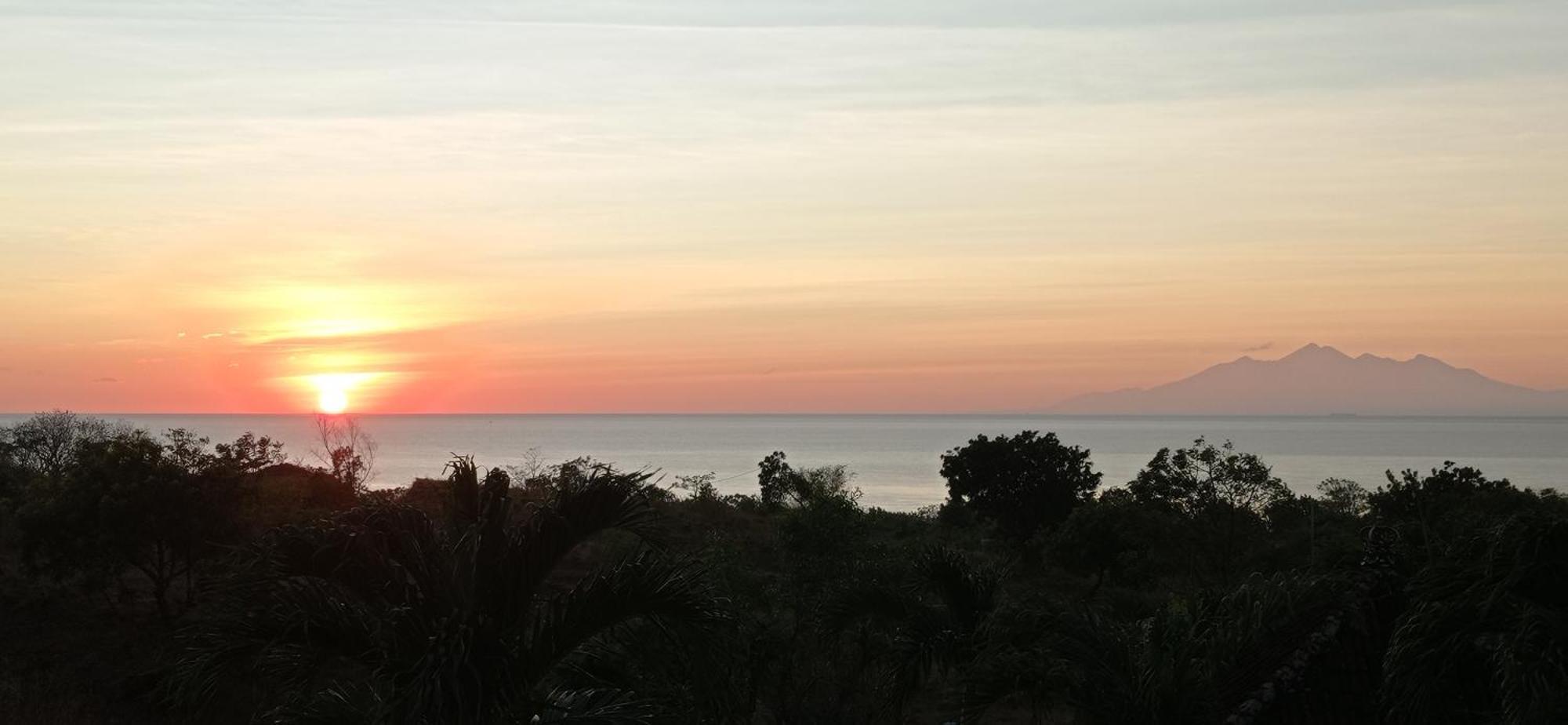 Khrisna Sunrise Homestay Tulamben Quarto foto
