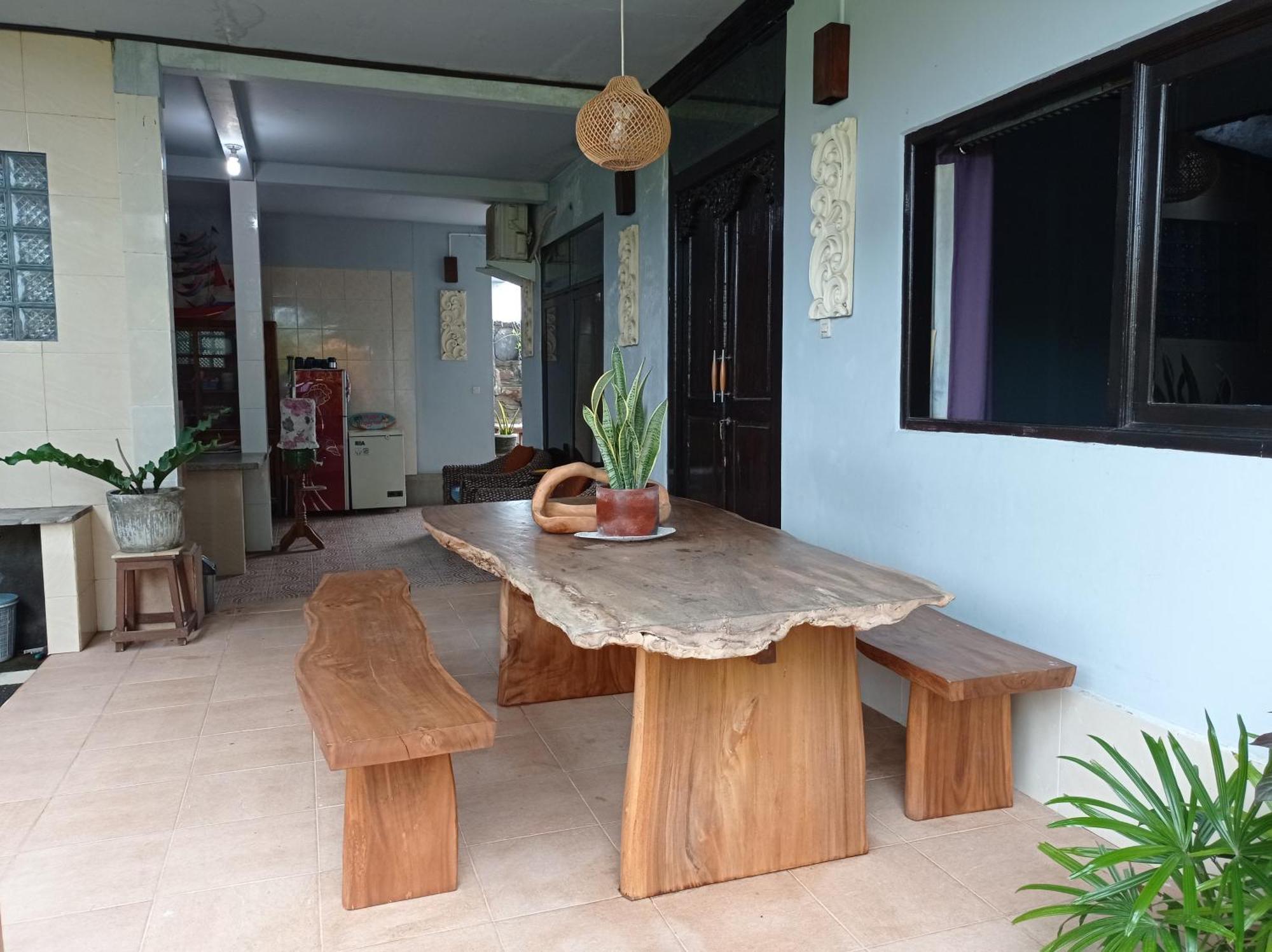 Khrisna Sunrise Homestay Tulamben Quarto foto